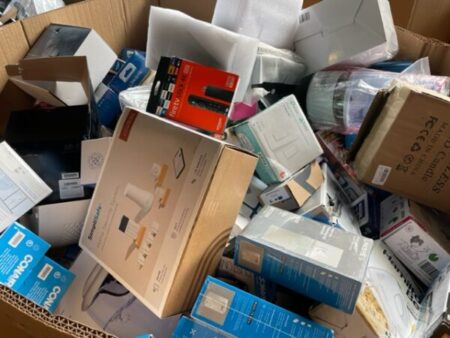 Electronics pallet